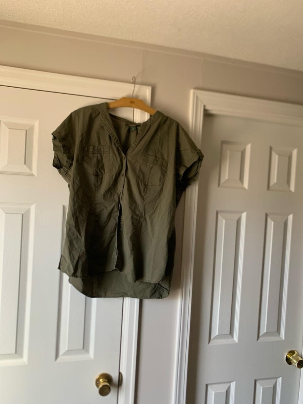 Eddie Bauer Olive Green Button-Front Short Sleeve Top